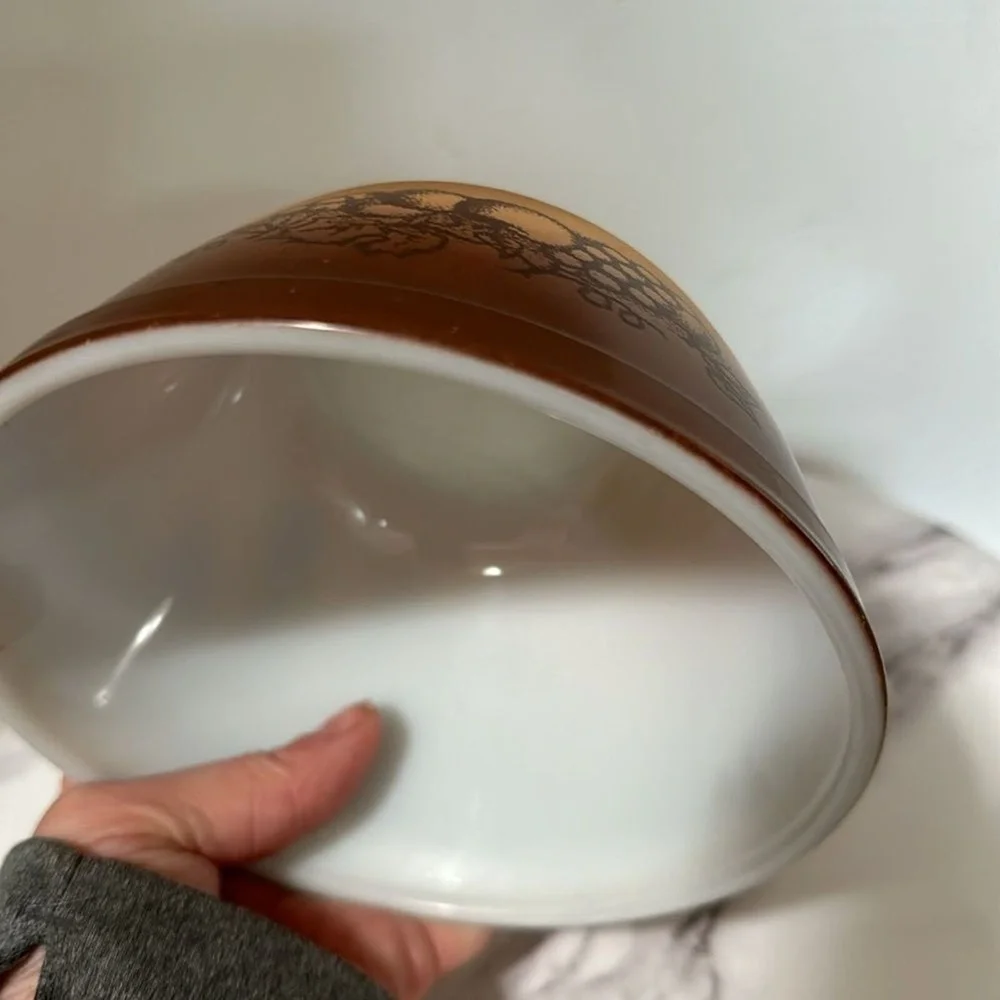 Vintage Pyrex Bowl Old Orchard 1.5 quart Brown with Fruit Design‎ 6